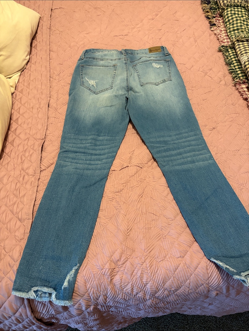 Soundgirl Distressed Blue Jeans - Slim Fit nwt - Picture 4 of 4